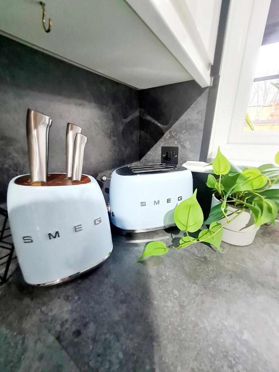 Bright 3Br Walking Distance To Town - Free Parking Διαμέρισμα Γλασκώβη Εξωτερικό φωτογραφία