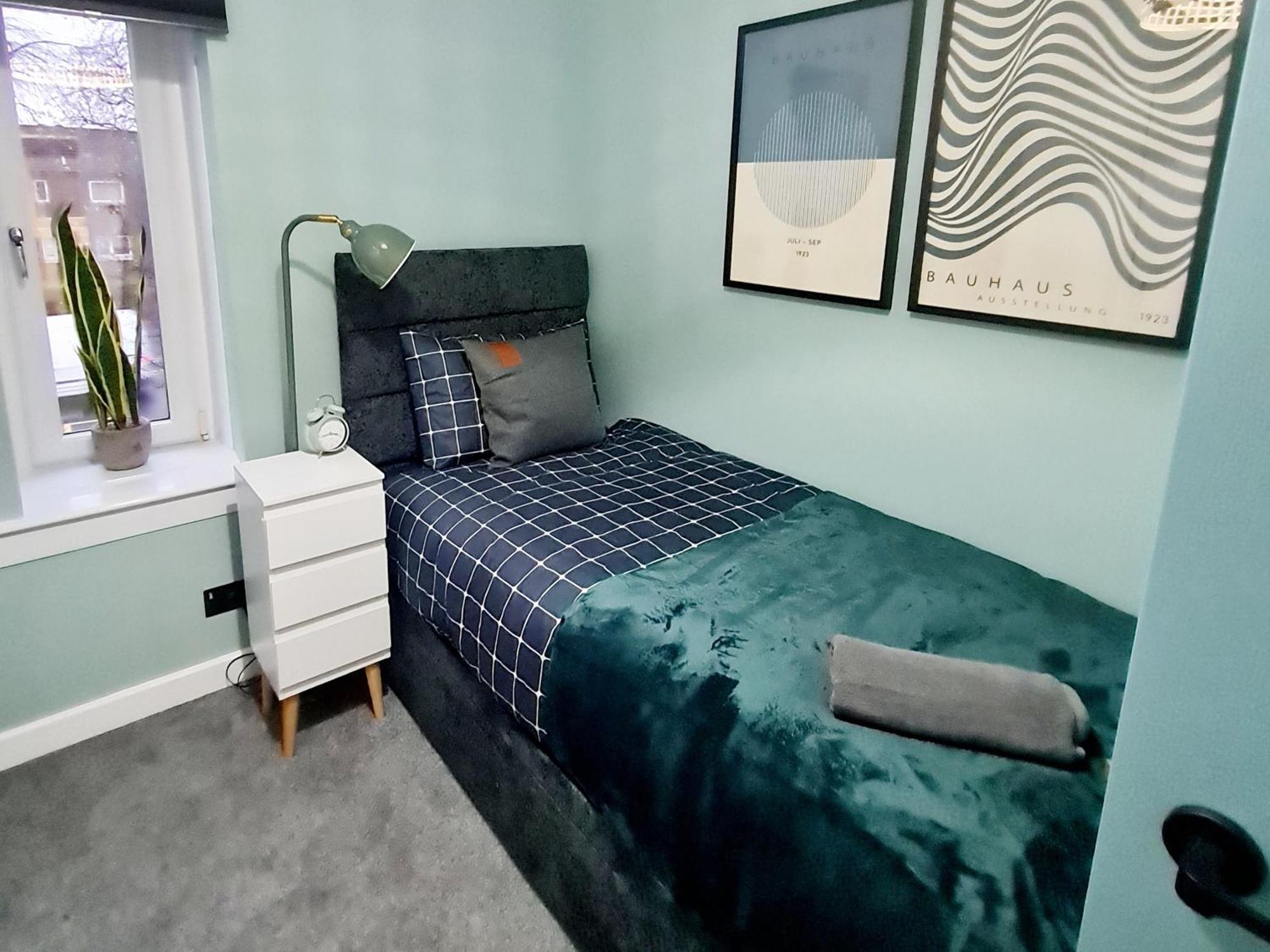 Bright 3Br Walking Distance To Town - Free Parking Διαμέρισμα Γλασκώβη Εξωτερικό φωτογραφία